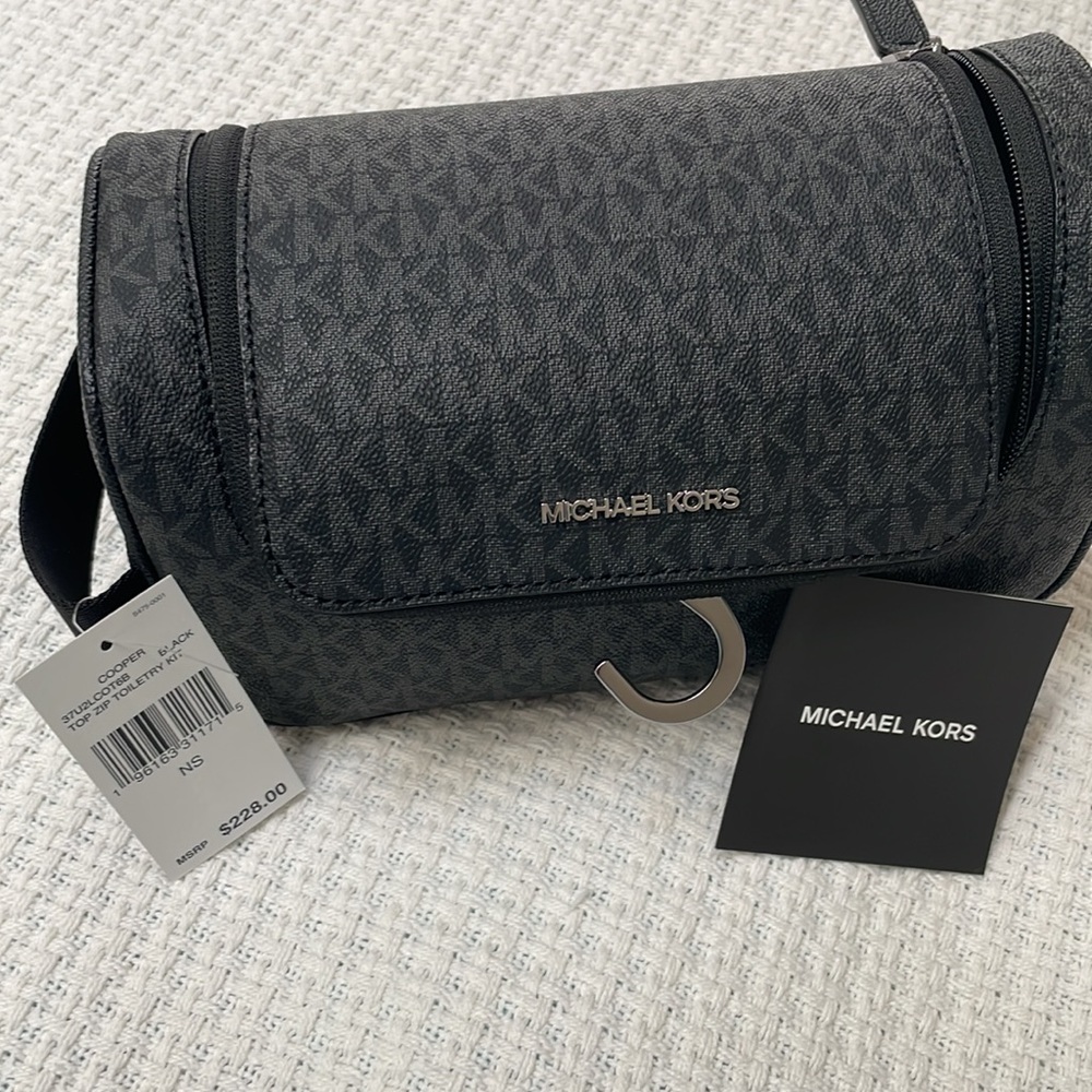 Michael kors toiletry bag - Picture 3 of 4